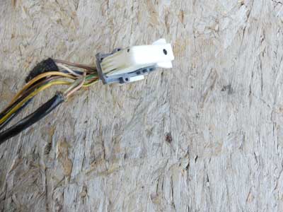 Mercedes White Gray 20 Pole Connector 04654578284